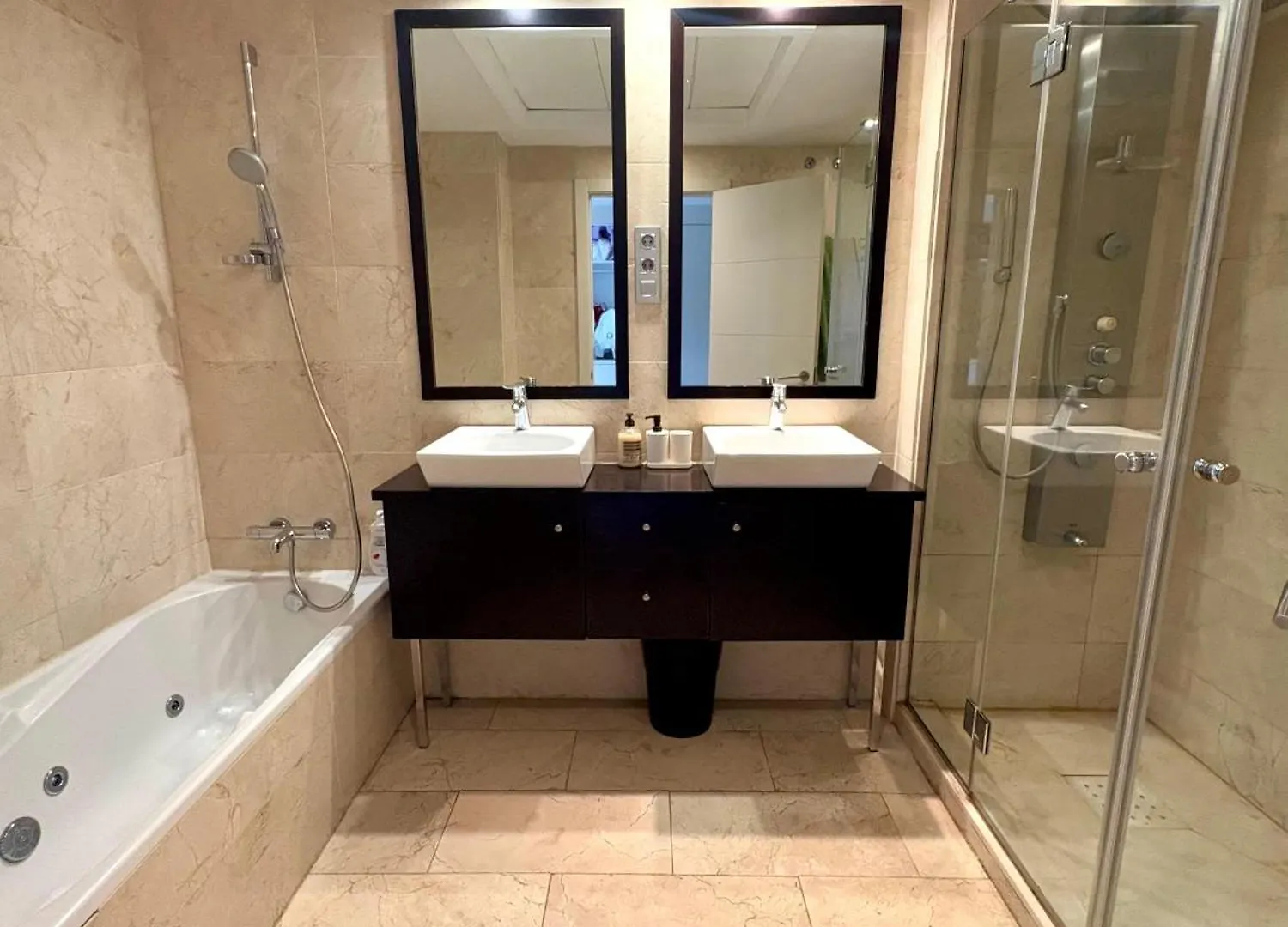 Premium Luxury Casares Del Mar公寓 西班牙